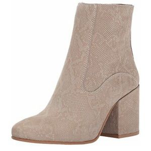 ⚡️FLASH SALE⚡️ Snakeskin booties